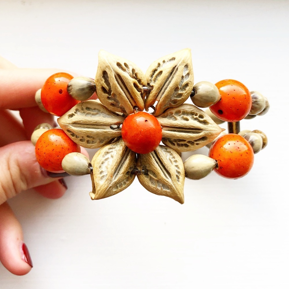 Boho beige & orange wooden beaded flower bracelet